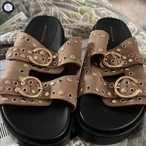 Azalea Wang Women's Carrington studded  light brown Sandals size 8 new in box